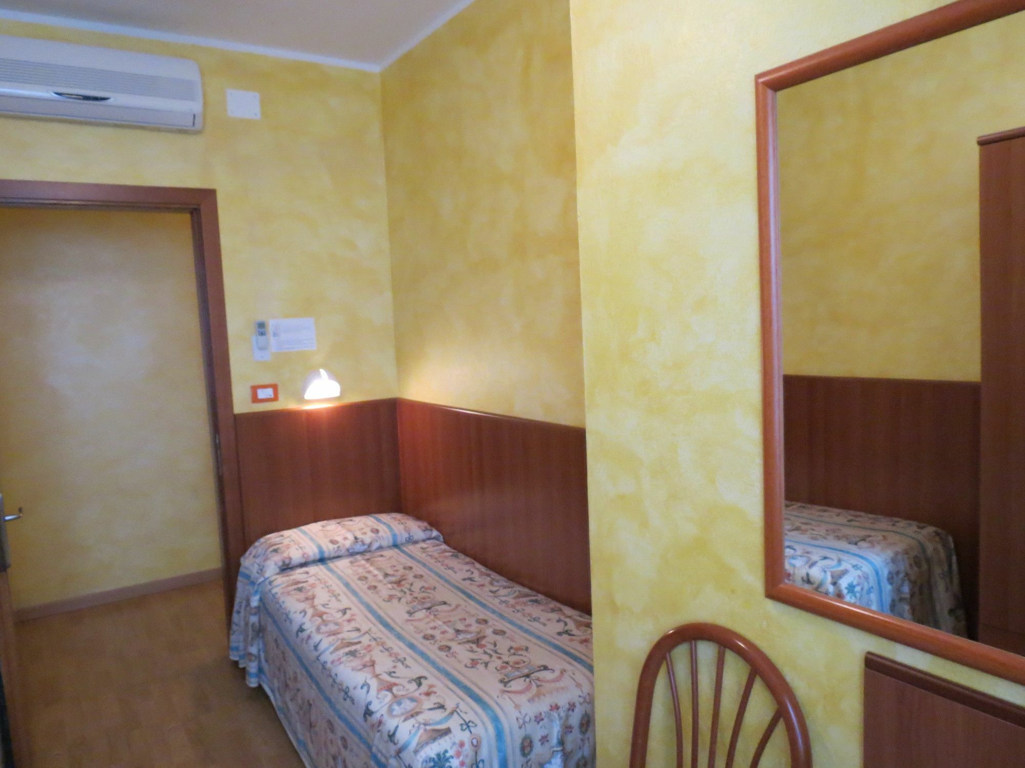 Appartamento Caorle Exteriör bild